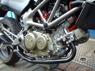 Honda VTR250 - Scottoiler conexión al vacío